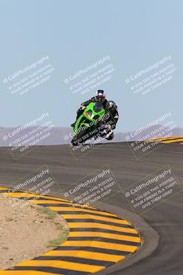 media/Oct-09-2022-SoCal Trackdays (Sun) [[95640aeeb6]]/Turns 9 and 10 (1050am)/